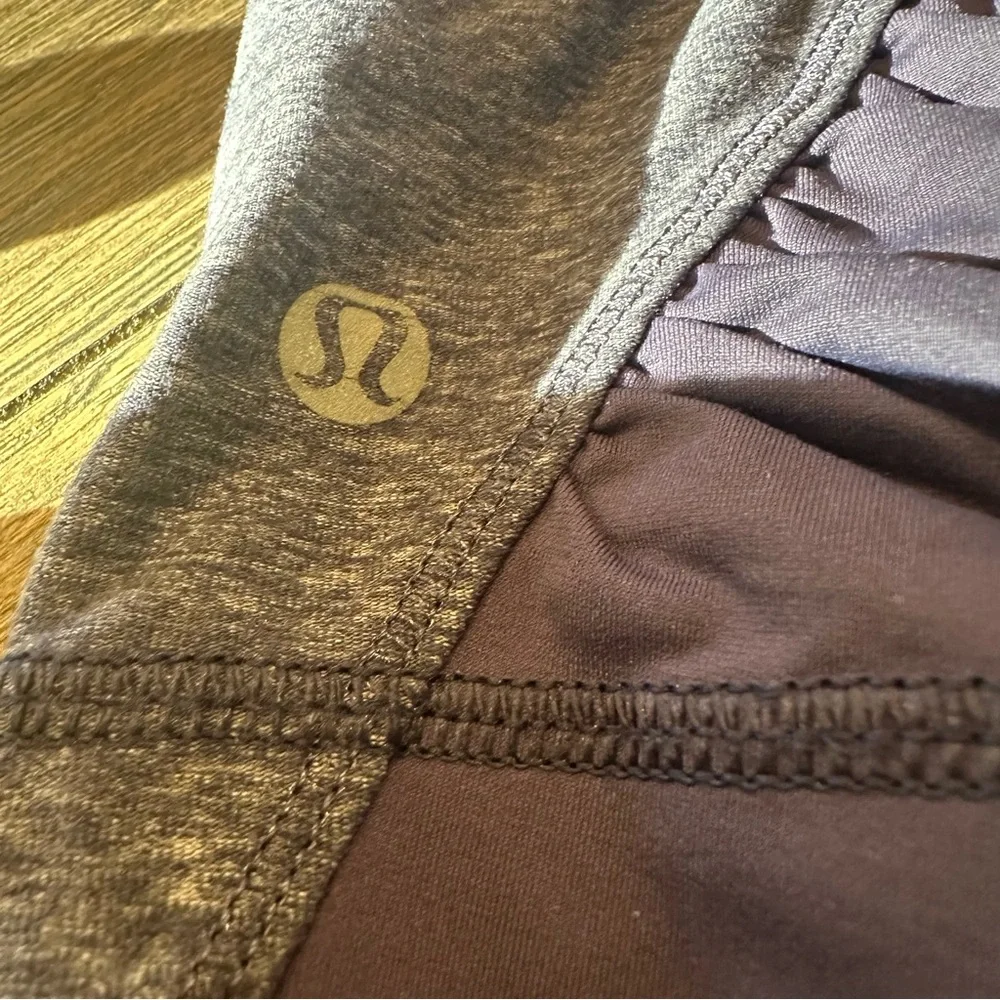 Lululemon Heather Blue Crop Leggings Size‎ 4